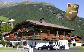 Garni Maria Theresia 3*
